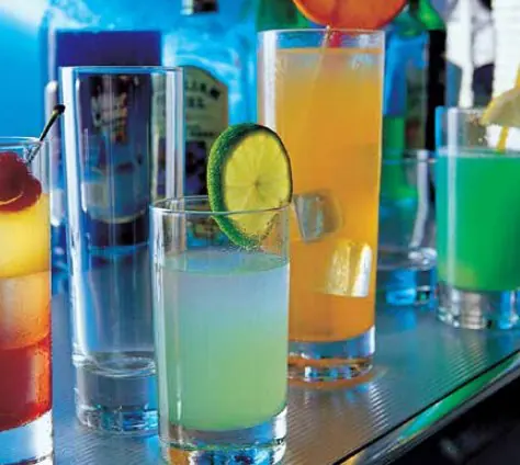 Bar & cocktails